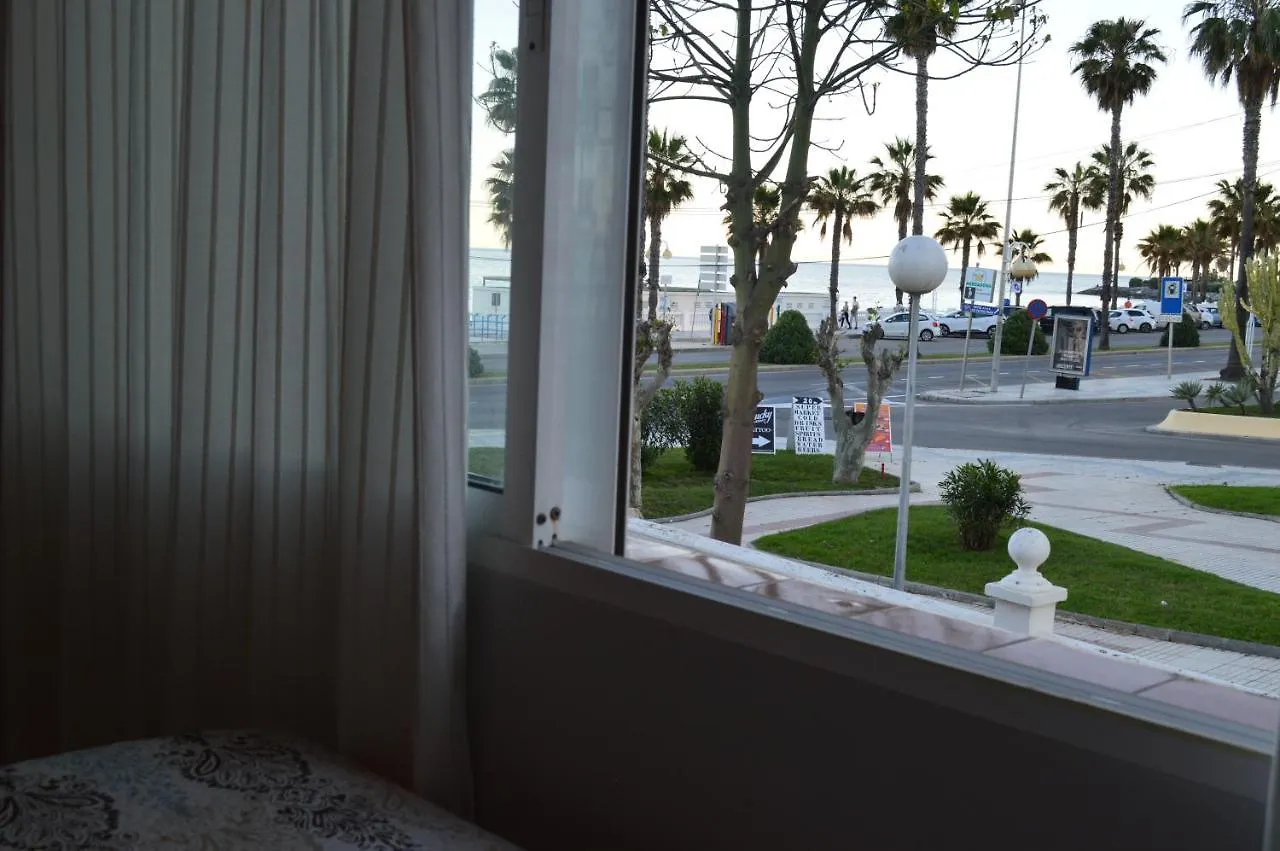 Apartamentos recién reformados al lado de la playa Benalmádena 0*,  España